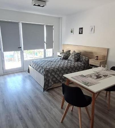 Monoambiente Del Barquito Alquiler Temporario Rosario Exteriér fotografie