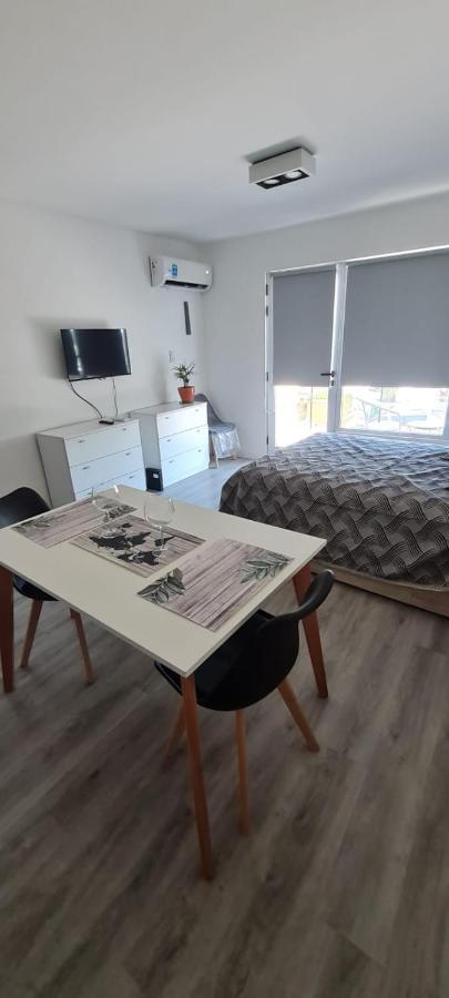 Monoambiente Del Barquito Alquiler Temporario Rosario Exteriér fotografie